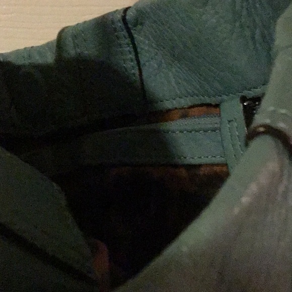 B. Makowsky handbag. - Picture 4 of 5